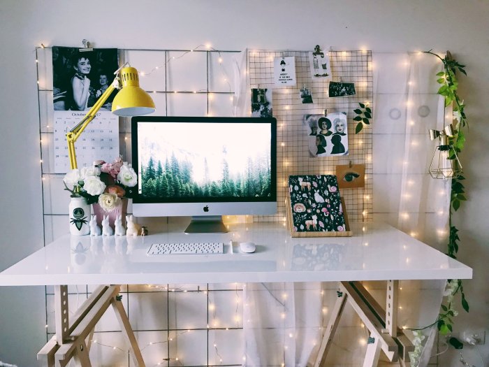 How can i decorate my office space