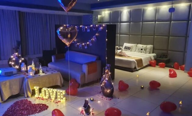 Will hotel decorate room for anniversary